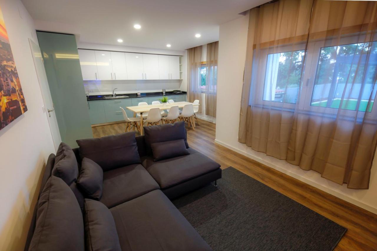 Cozy Apartment With Garden ฟาติมา ภายนอก รูปภาพ